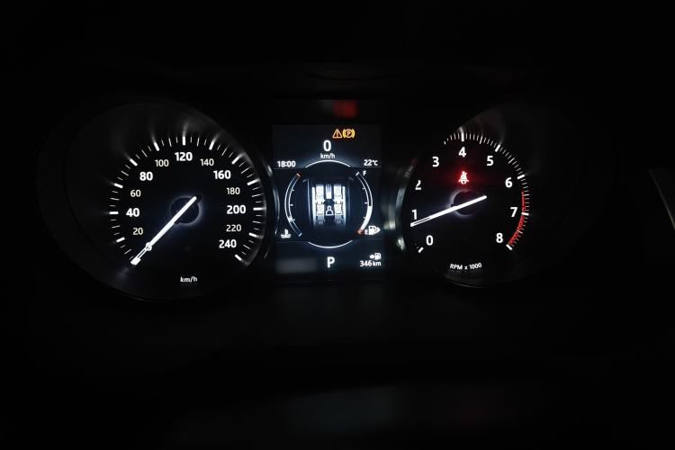Used Land Rover Range Evoque 2017 2.0T PURE Style Edition Instrument Cluster