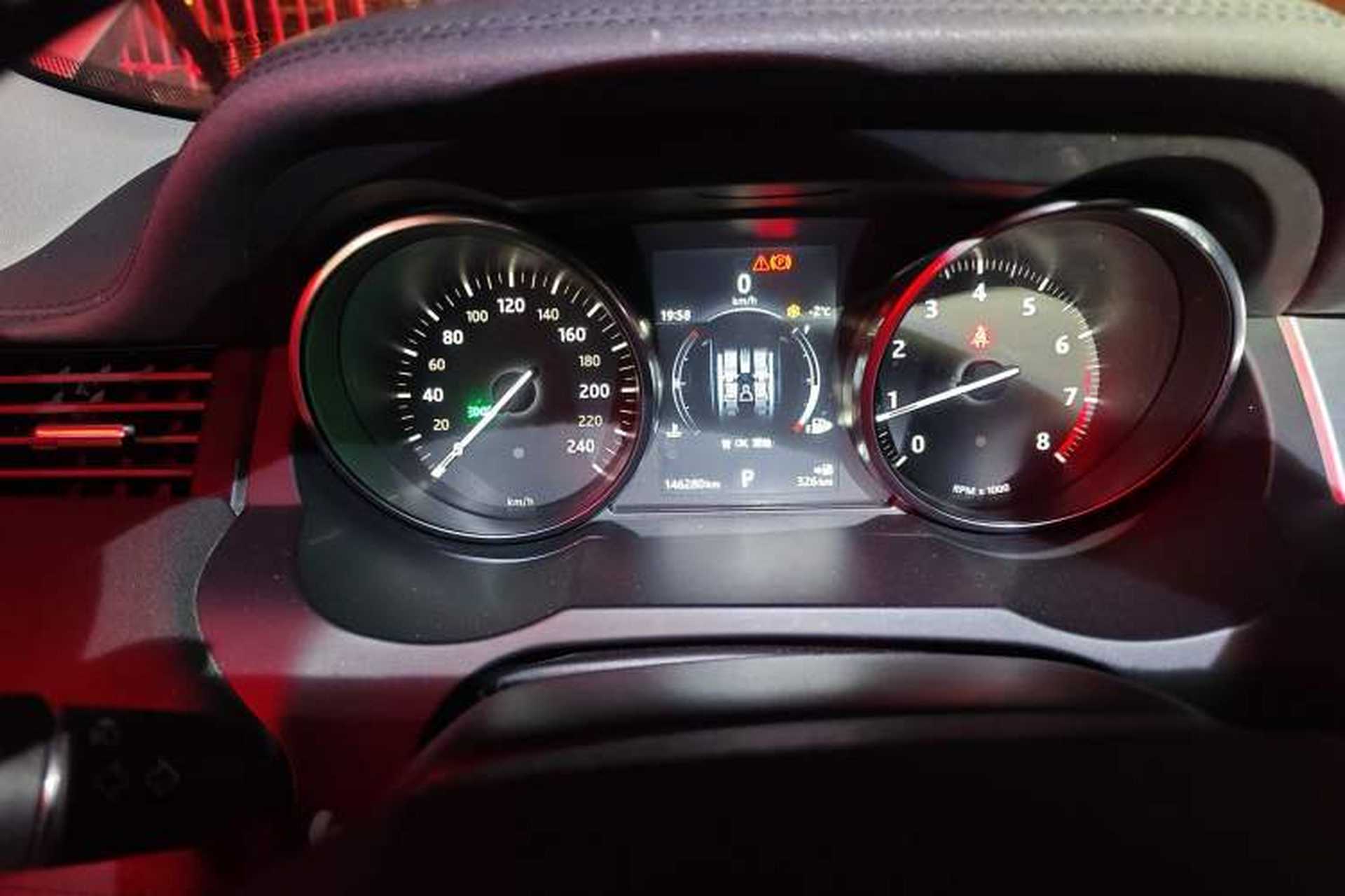 Used Land Rover Range Evoque 2017 2.0T PURE Style Edition Instrument Cluster