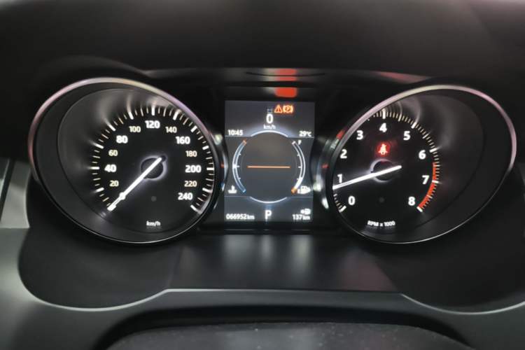 Used Land Rover Range Evoque 2017 2.0T PURE Style Edition Instrument Cluster
