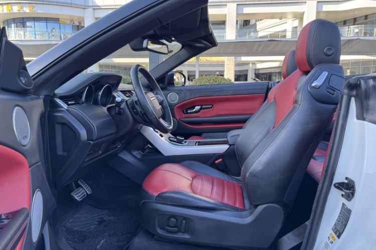 Used Land Rover Range Evoque 2017 2.0T Convertible Edition Interior 1