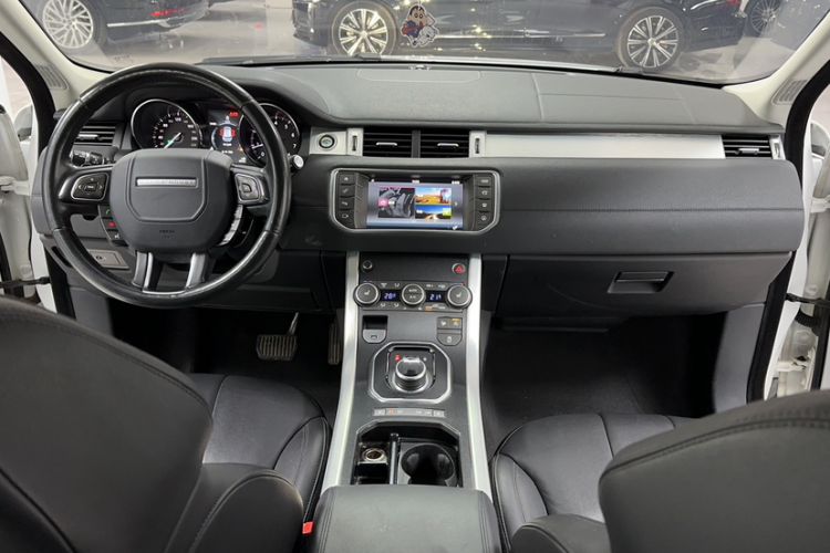 Used Land Rover Range Evoque 2017 2.0T SE Smart Glow Edition Interior 1