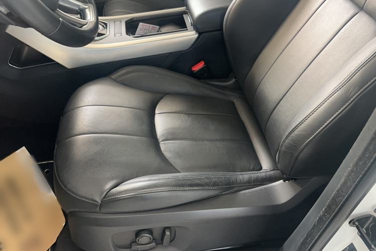 Used Land Rover Range Evoque 2017 2.0T SE Smart Glow Edition Interior 1