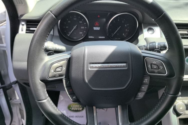 Used Land Rover Range Evoque 2017 2.0T PURE Style Edition Interior 2