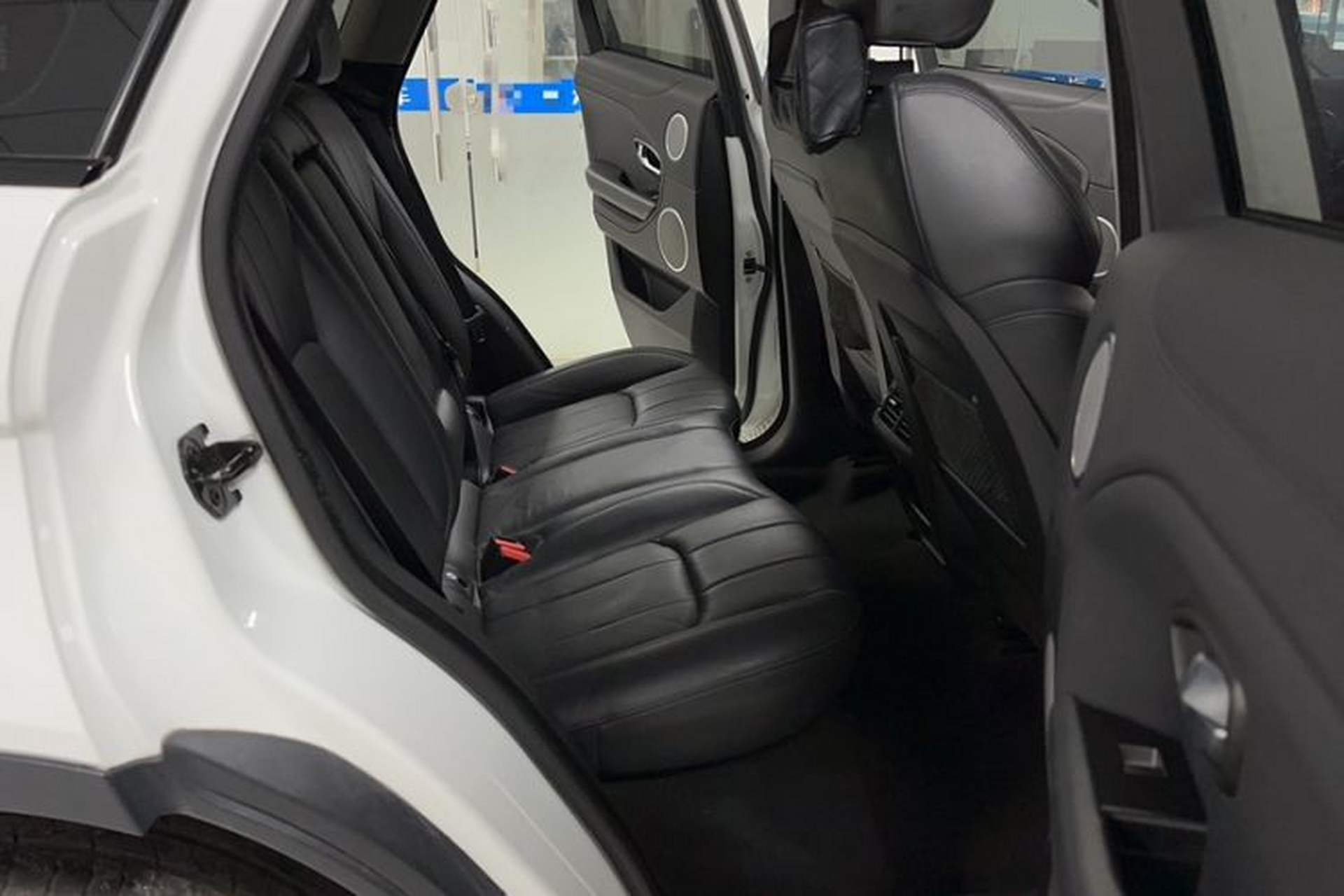 Used Land Rover Range Evoque 2017 2.0T SE Smart Glow Edition Interior 5
