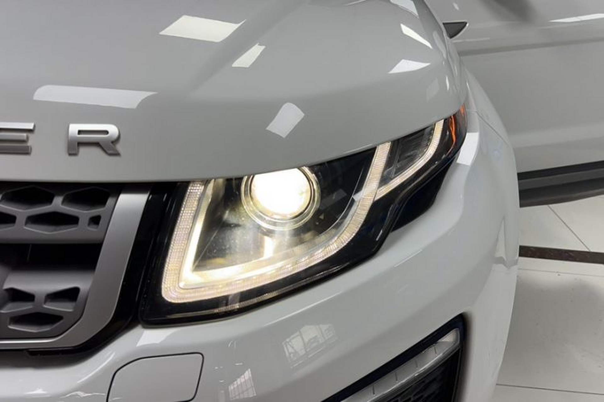 Used Land Rover Range Evoque 2017 2.0T SE Smart Glow Edition Left Front Headlight