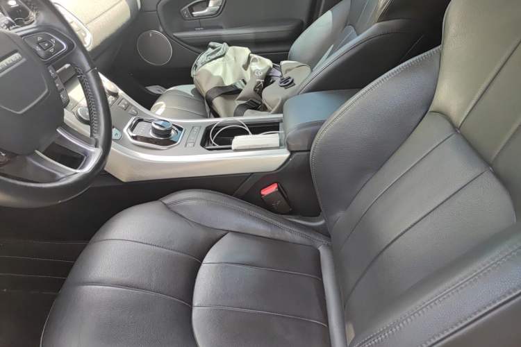 Used Land Rover Range Evoque 2017 2.0T British-Style Prestige Edition Left Front Seat