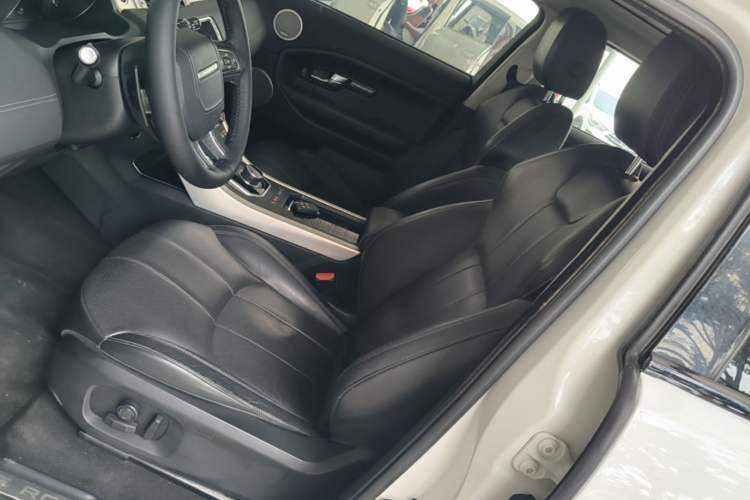 Used Land Rover Range Evoque 2017 2.0T SE PLUS Smart Enjoyment Edition Left Front Seat