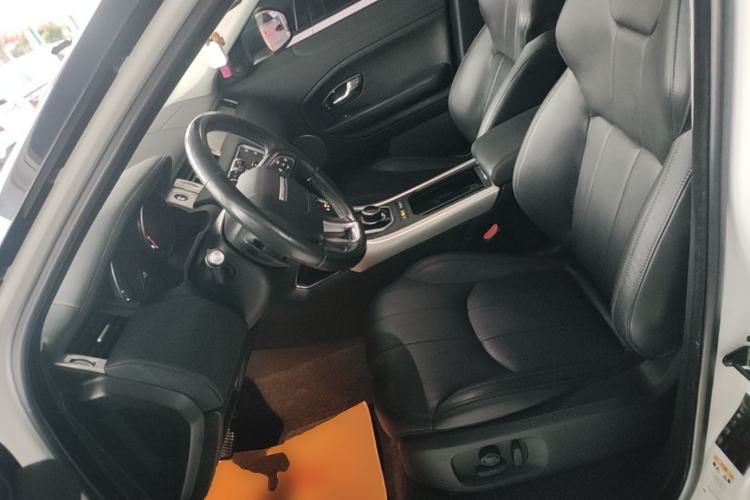 Used Land Rover Range Evoque 2017 2.0T British-Style Prestige Edition Left Front Seat