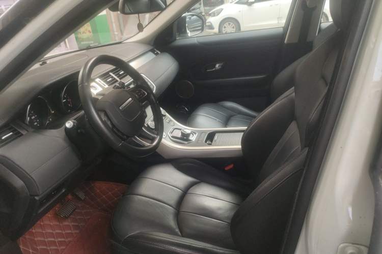 Used Land Rover Range Evoque 2017 2.0T PURE Style Edition Left Front Seat
