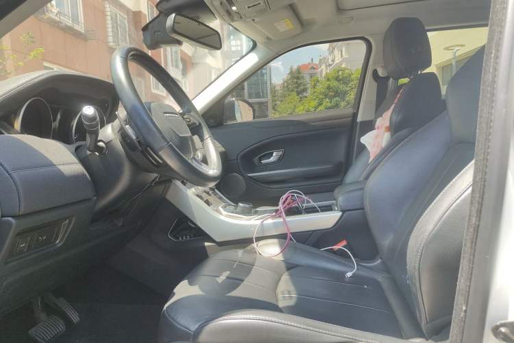Used Land Rover Range Evoque 2017 2.0T British-Style Prestige Edition Left Front Seat