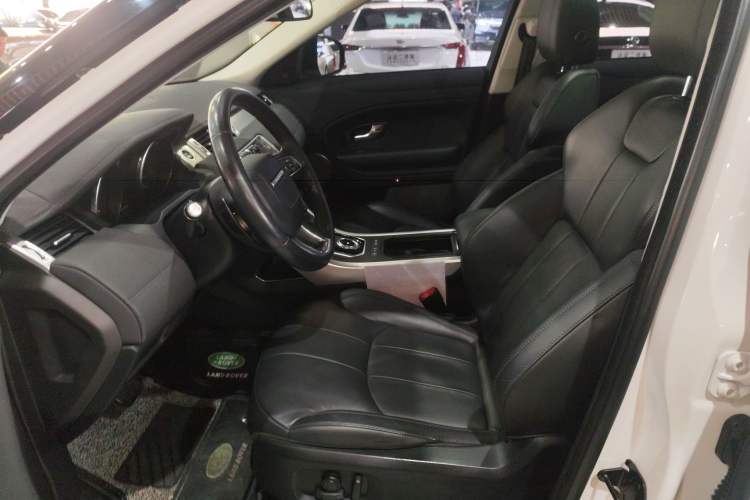 Used Land Rover Range Evoque 2017 2.0T SE Smart Glow Edition Left Front Seat
