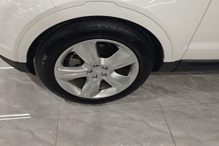Used Land Rover Range Evoque 2017 2.0T SE PLUS Smart Enjoyment Edition Left Front Wheel Hub