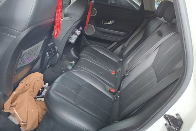 Used Land Rover Range Evoque 2017 2.0T British-Style Prestige Edition Left Rear Seat