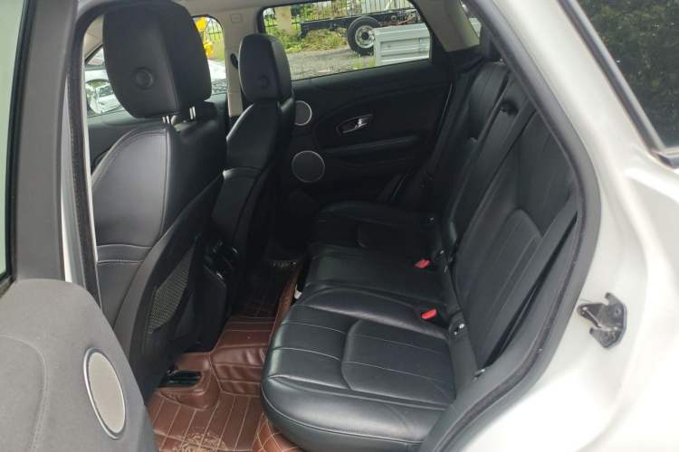 Used Land Rover Range Evoque 2017 2.0T British-Style Prestige Edition Left Rear Seat