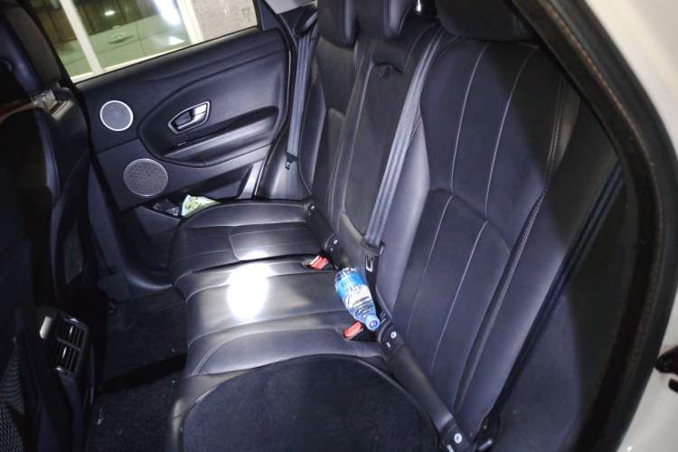 Used Land Rover Range Evoque 2017 2.0T PURE Style Edition Left Rear Seat