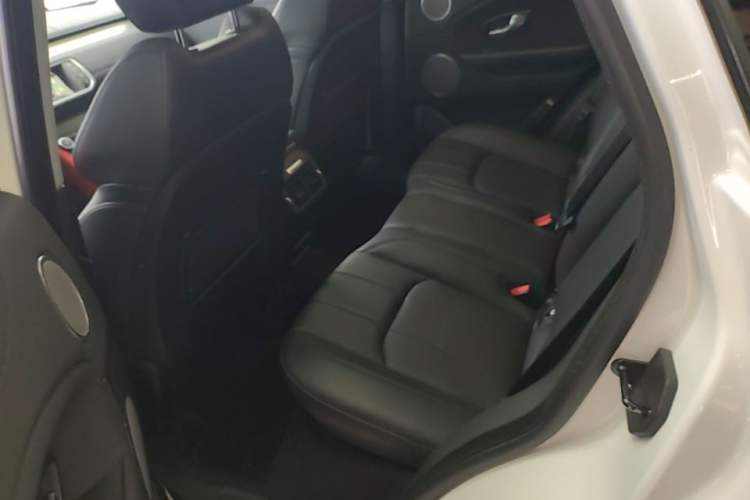 Used Land Rover Range Evoque 2017 2.0T British-Style Prestige Edition Left Rear Seat