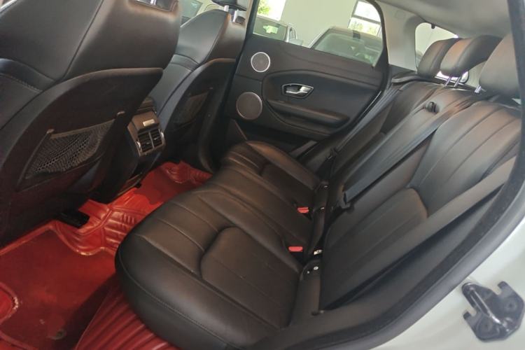 Used Land Rover Range Evoque 2017 2.0T British-Style Prestige Edition Left Rear Seat