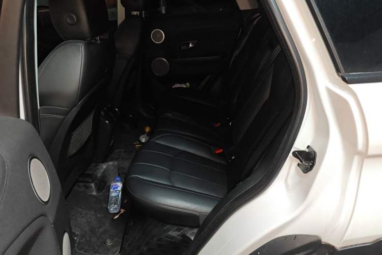 Used Land Rover Range Evoque 2017 2.0T British-Style Prestige Edition Left Rear Seat
