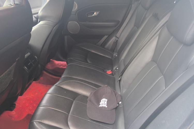 Used Land Rover Range Evoque 2017 2.0T British-Style Prestige Edition Left Rear Seat