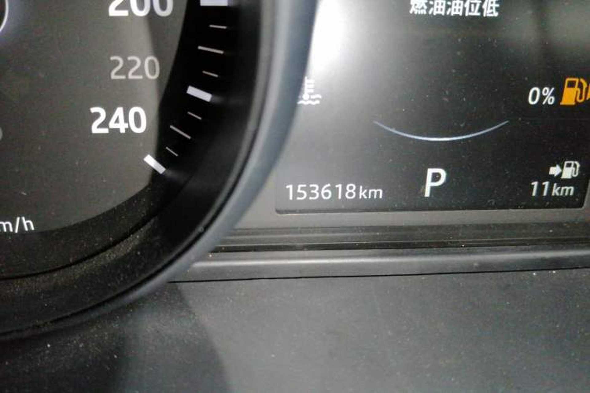 Used Land Rover Range Evoque 2017 2.0T SE Smart Glow Edition Odometer Close Up