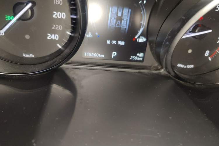 Used Land Rover Range Evoque 2017 2.0T SE Smart Glow Edition Odometer Close Up