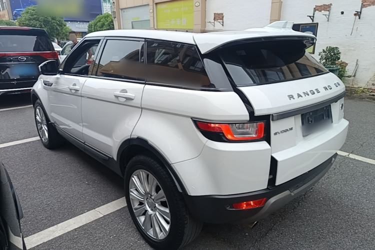 Used Land Rover Range Evoque 2017 2.0T SE Smart Glow Edition Rear Left 45 Deg