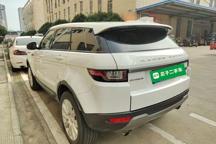Used Land Rover Range Evoque 2017 2.0T SE Smart Glow Edition Rear Left 45 Deg