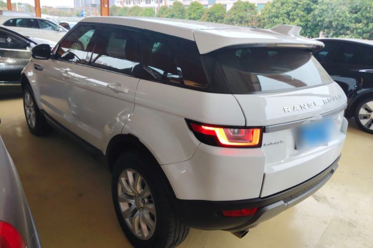 Used Land Rover Range Evoque 2017 2.0T PURE Style Edition Rear Left 45 Deg