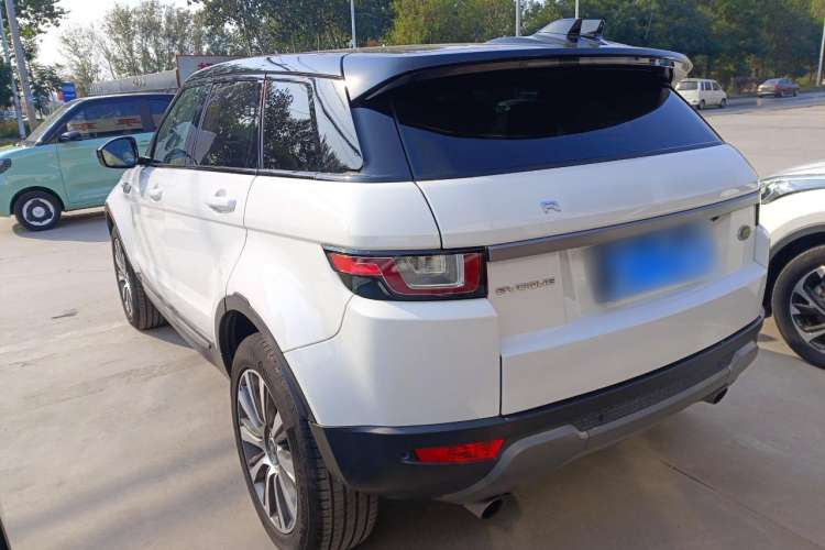 Used Land Rover Range Evoque 2017 2.0T SE Smart Glow Edition Rear Left 45 Deg
