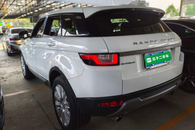 Used Land Rover Range Evoque 2017 2.0T SE Smart Glow Edition Rear Left 45 Deg
