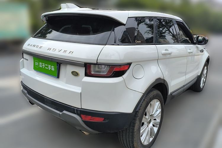 Used Land Rover Range Evoque 2017 2.0T SE Smart Glow Edition Rear Right 45 Deg