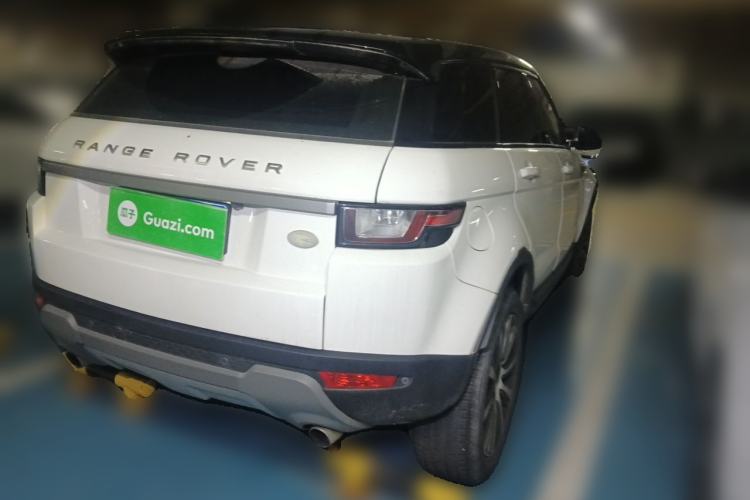 Used Land Rover Range Evoque 2017 2.0T British-Style Prestige Edition Rear Right 45 Deg