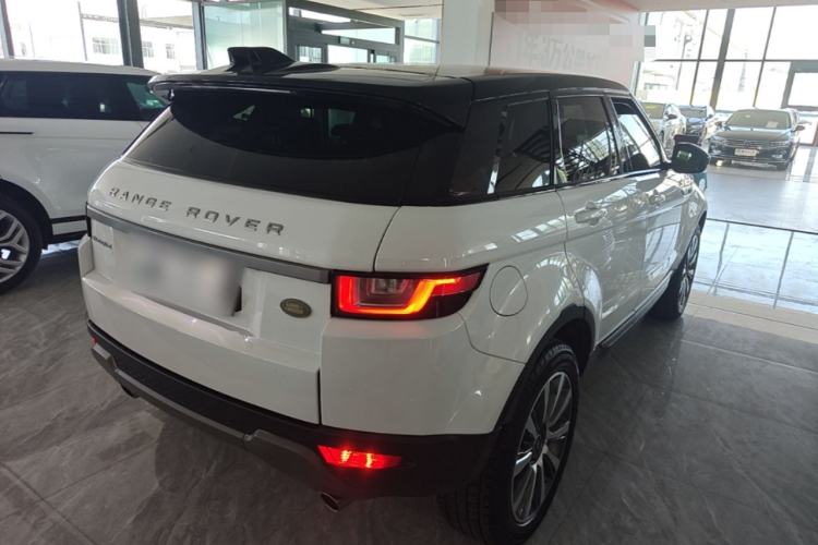 Used Land Rover Range Evoque 2017 2.0T British-Style Prestige Edition Rear Right 45 Deg