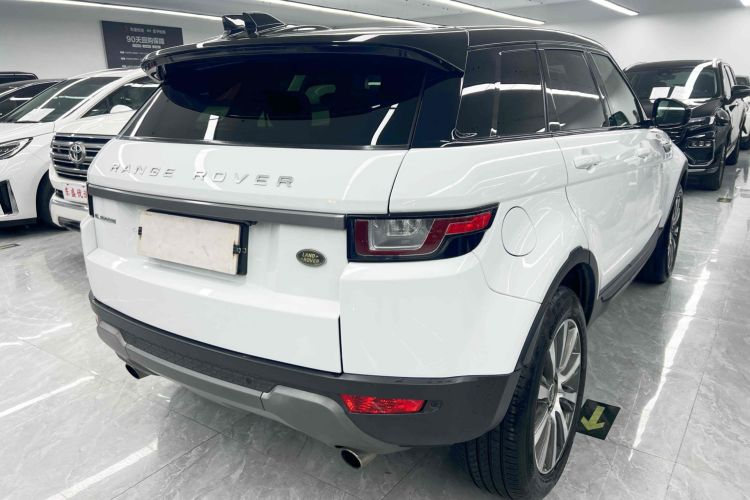 Used Land Rover Range Evoque 2017 2.0T SE Smart Glow Edition Rear Right 45 Deg