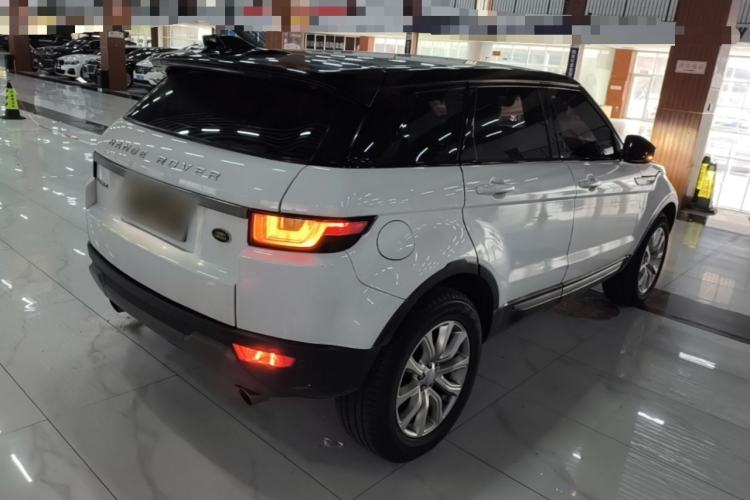Used Land Rover Range Evoque 2017 2.0T PURE Style Edition Rear Right 45 Deg