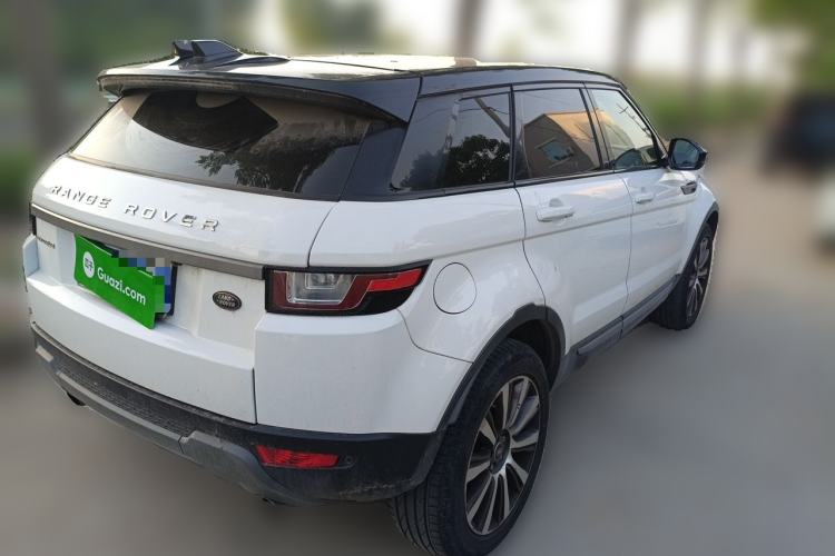Used Land Rover Range Evoque 2017 2.0T British-Style Prestige Edition Rear Right 45 Deg