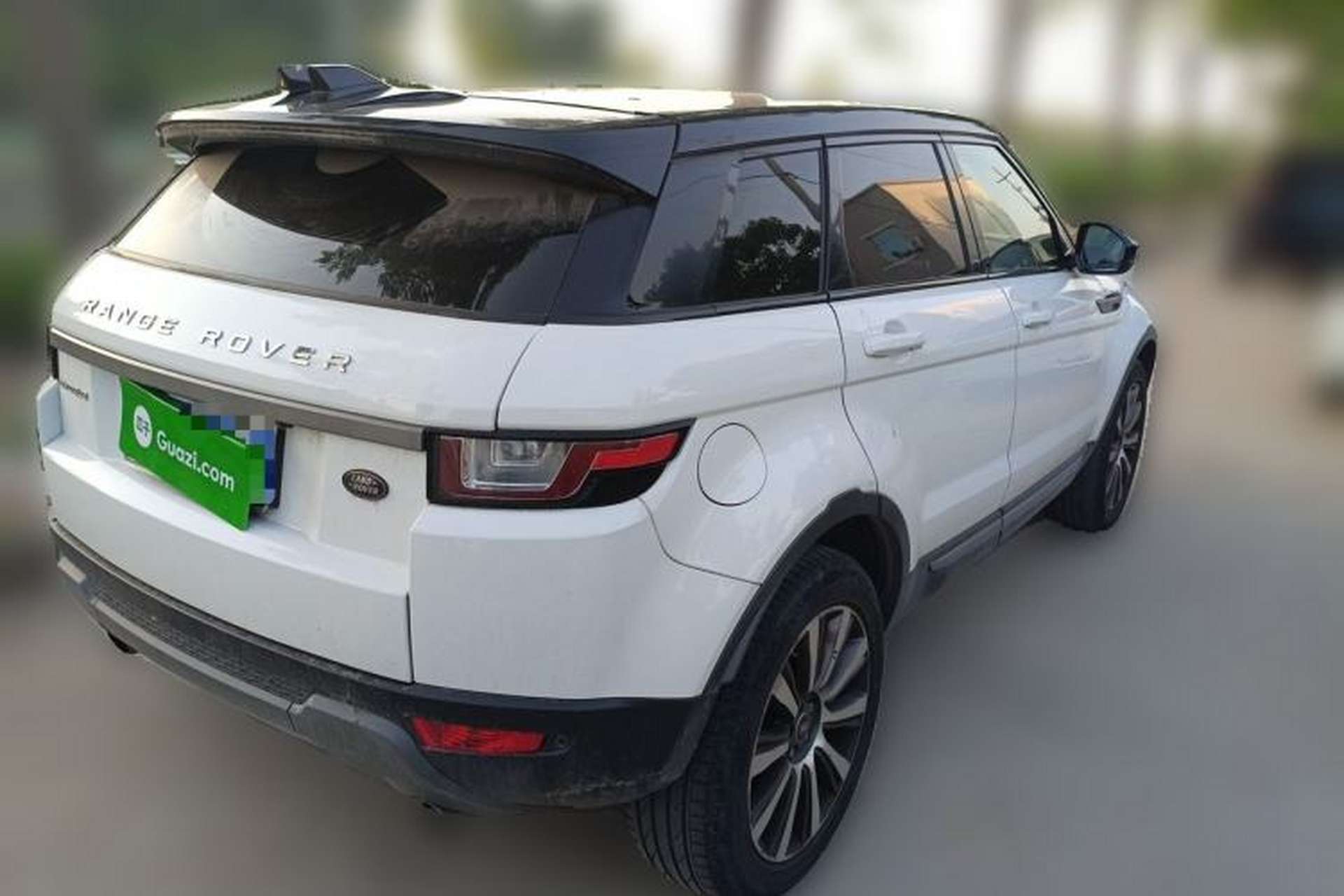 Used Land Rover Range Evoque 2017 2.0T British-Style Prestige Edition Rear Right 45 Deg