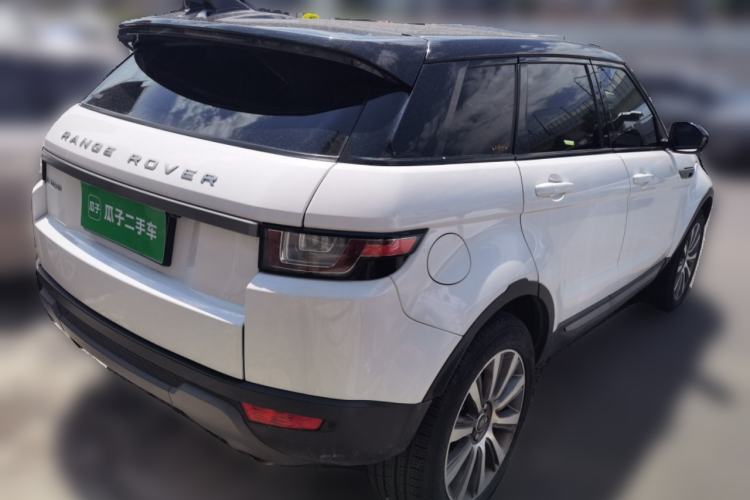 Used Land Rover Range Evoque 2017 2.0T British-Style Prestige Edition Rear Right 45 Deg