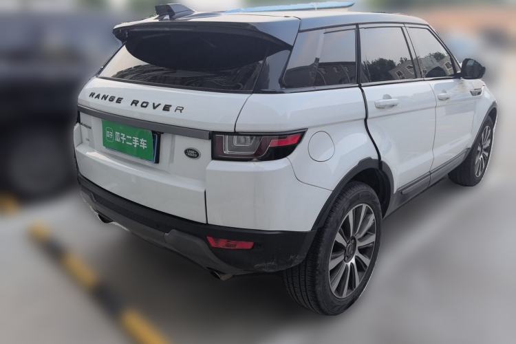 Used Land Rover Range Evoque 2017 2.0T British-Style Prestige Edition Rear Right 45 Deg