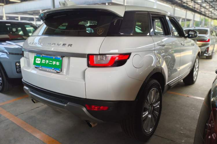 Used Land Rover Range Evoque 2017 2.0T SE Smart Glow Edition Rear Right 45 Deg