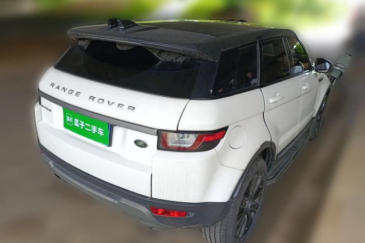 Used Land Rover Range Evoque 2017 2.0T SE Smart Glow Edition Rear Right 45 Deg