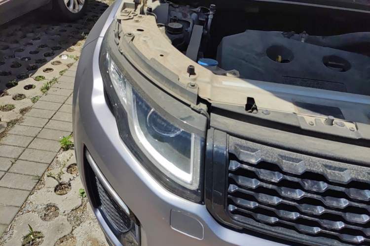 Used Land Rover Range Evoque 2017 2.0T British-Style Prestige Edition Right Front Headlight