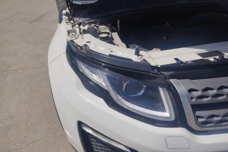 Used Land Rover Range Evoque 2017 2.0T SE Smart Glow Edition Right Front Headlight