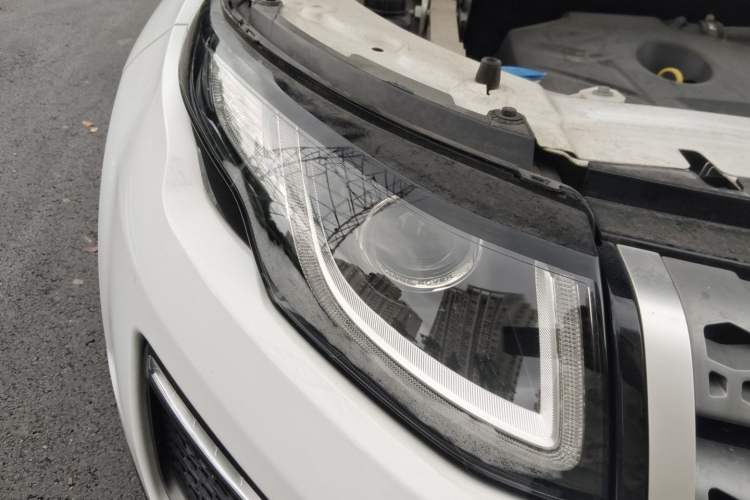 Used Land Rover Range Evoque 2017 2.0T SE Smart Glow Edition Right Front Headlight