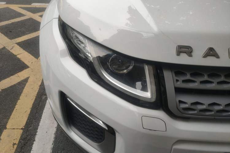 Used Land Rover Range Evoque 2017 2.0T PURE Style Edition Right Front Headlight