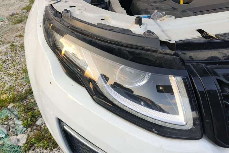 Used Land Rover Range Evoque 2017 2.0T SE Smart Glow Edition Right Front Headlight