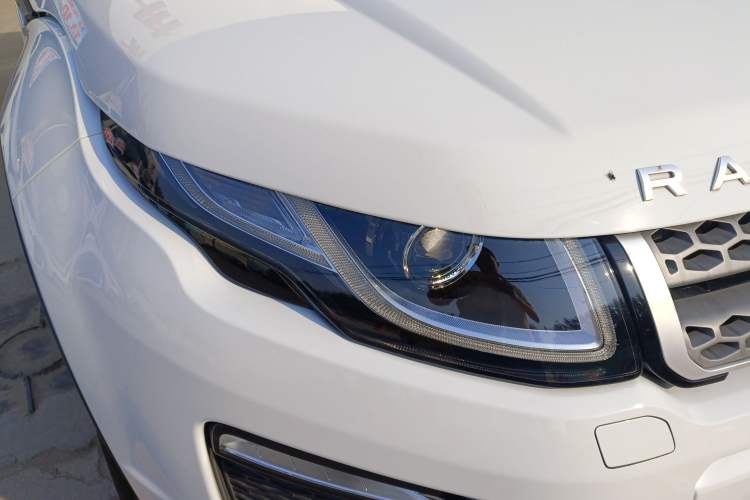 Used Land Rover Range Evoque 2017 2.0T SE Smart Glow Edition Right Front Headlight