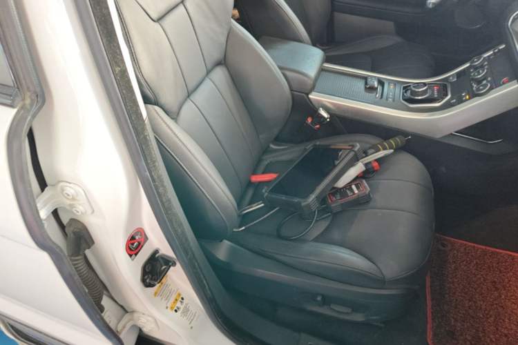 Used Land Rover Range Evoque 2017 2.0T PURE Style Edition Right Front Seat