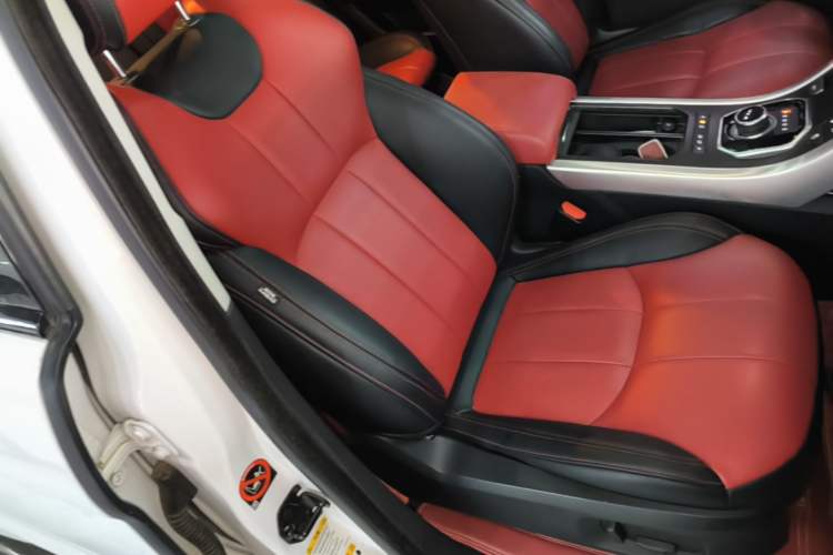 Used Land Rover Range Evoque 2017 2.0T PURE Style Edition Right Front Seat