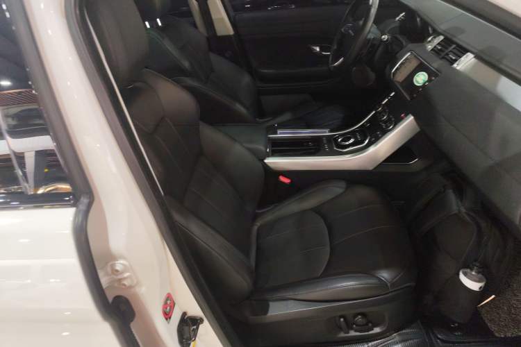 Used Land Rover Range Evoque 2017 2.0T SE Smart Glow Edition Right Front Seat